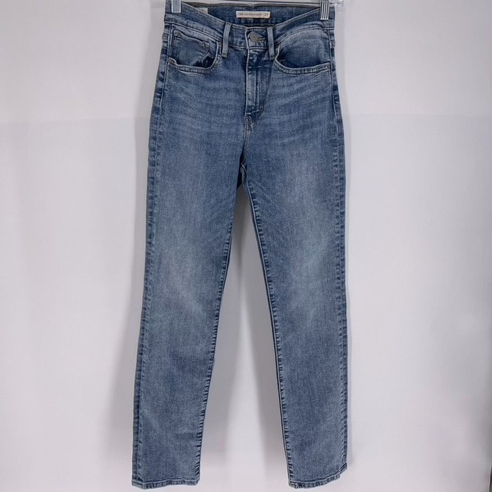 Levi's Size 27 High Rise Straight Premium Medium Blue Wash Jeans